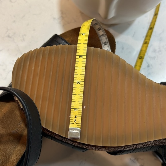 Sofft Leather Clarissa Wedge Heels padded insole Woven details Size 11W - Picture 16 of 16